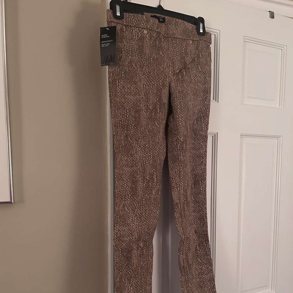 NWT| H&M Taupe Snakeskin Pattern Trousers